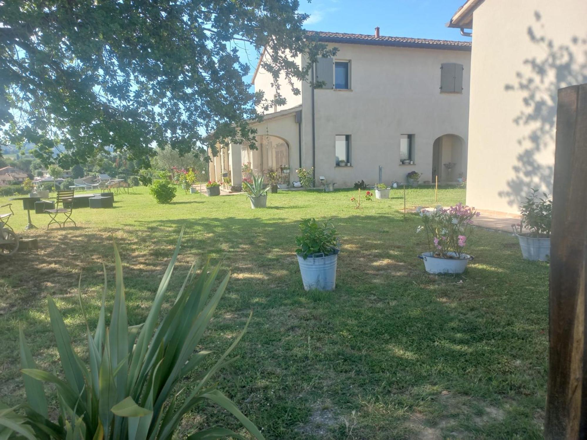 Bed and Breakfast Beb Montefratta Fratta Terme Exterior foto